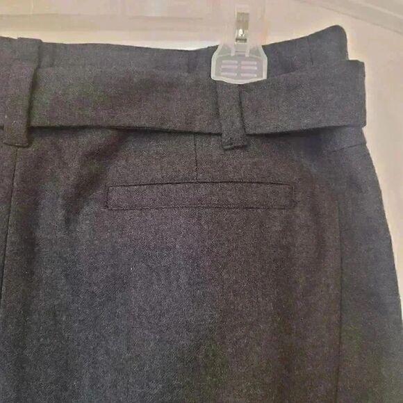 Banana Republic Women's Charcoal Grey Wool/Spandex Belted Skirt, Lined - Picture 5 of 10